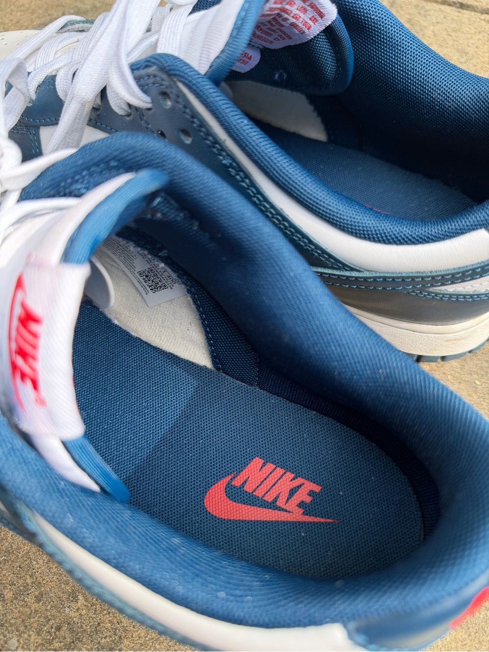 Nike Men’s White and Dodgers Blue Low-Top Sneakers with Red-Orange Logo - Picture 7 of 8